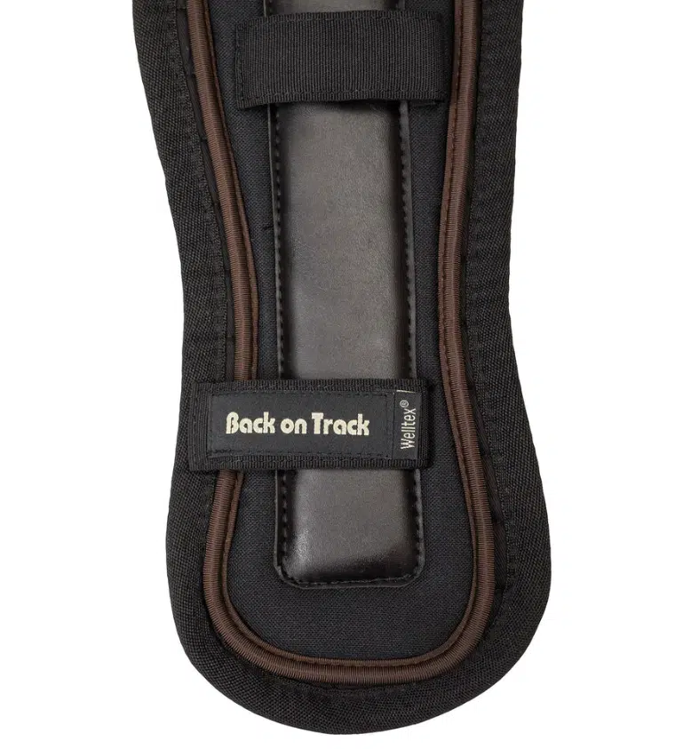 effektivt selunderläg anatomiskt utformat med welltex från back on track ökar blodcirkulationen och mjukar upp muskler under arbete bra pris hästutrustning longering tömkörning