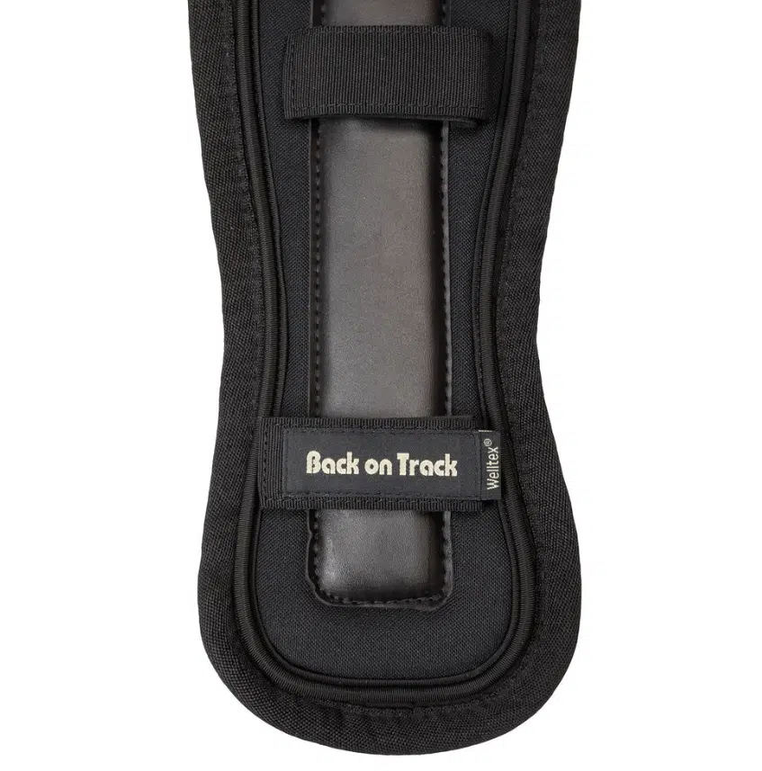 effektivt selunderläg anatomiskt utformat med welltex från back on track ökar blodcirkulationen och mjukar upp muskler under arbete bra pris hästutrustning longering tömkörning