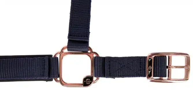 hållbar exklusiv grimma till häst från covalliero fodrad snygg stilren rose rosé mörkblå navy