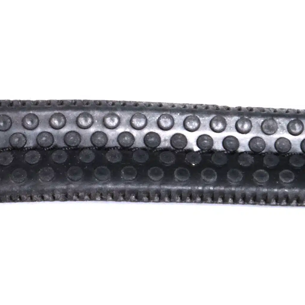mjuk smidig gummitygel för ridning av häst från globus sport 18mm planck bra pris hästutrustning ryttare
