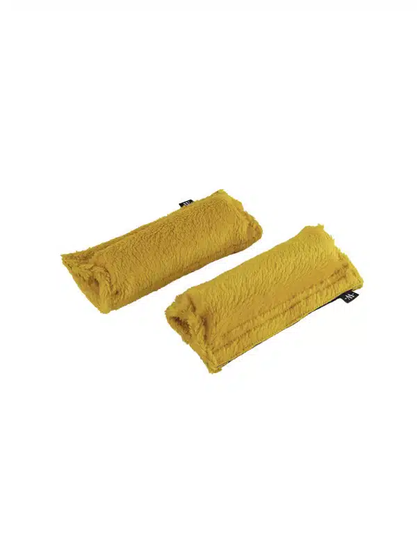 prisvärda skyggläder i teddy till travhästen förhindrar att de kan se bakåt ger bättre koncentration 5cm 3cm från wahlsten bra pris travutrustning