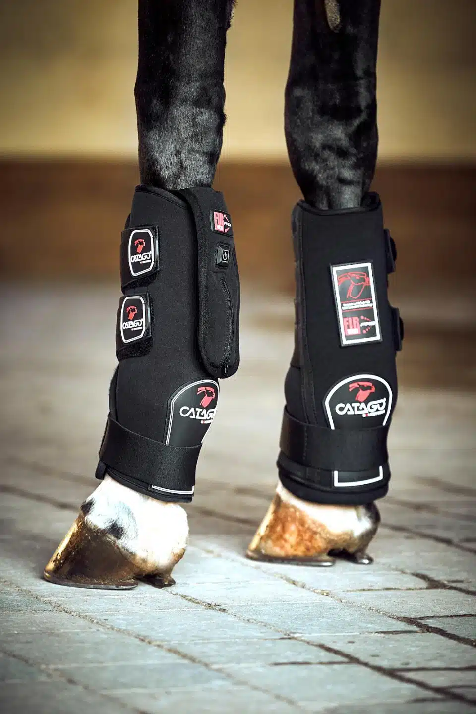 exklusiva effektiva innerpaddar till stallskydd med fir tech värmande sätter igång blodcirkulation i muskler senor vid träning tävling skador från catago bra pris