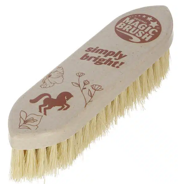 prisvärd effektiv borste med naturborst återvunnen plast till häst från magic brush waterlilly tar bort smuts från päls bra pris pälsvård