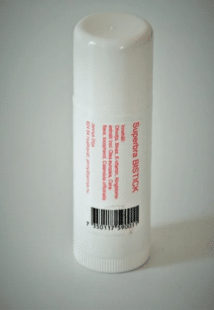 läppcerat superbra bistick från jennys salvor superbra hästsalva bra pris naturliga produkter svensktillverkat
