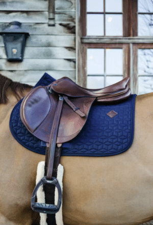 exklusivt hoppschabrak till ridning tävling classic från kentucky stilrent snyggt bra pris hästutrustning