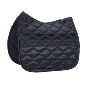 exklusivt schabrak schabrak dressyrschabrak till häst ridning från eskadron glossy satin glansigt stilrent satin emblem bra passform bra pris hästutrustning