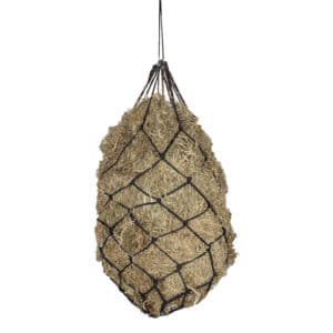 hönät till häst i nylon 10x10cm med stora maskor minskar spill av hö grovfoder och förlänger ättiden billigt bra pris från horka