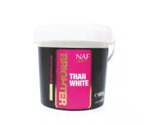 effektivt vitgörande pulver för häst från naf brighter than white med eller utan vatten för skinande vit päls häst strumpor skimmel bra pris REA KAMPANJ