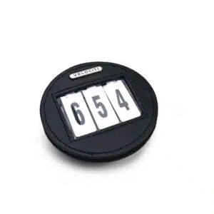 exklusiv nummerlapp nummerskylt till träns i läder 3-siffror från velaciti gara kardborre bra pris hästutrustning tävling uppvisning