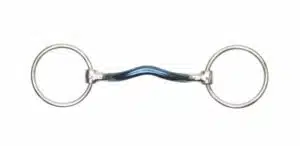 effektivt trevligt tränsbett stång blue sweet iron mullenbett shires bett till häst för känsliga hästar unghästar milt med tungfrihet bra pris