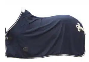 trevligt värmande ulltäcke ylletäcke till häst från horse comfort wahlsten prisvärt med bra passform håller hästen varm och torr i stall transport bra pris hästtäcken hästutrustning fri frakt fraktfritt guldkant