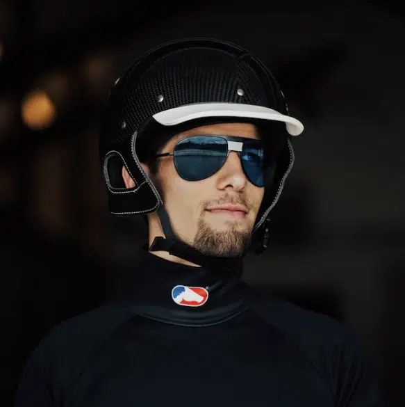 Prisvärd exklusiv säker körhjälm travhjälm från finn tack elite carbon fiber i kolfiber lättviktshjälm till bra pris svart bra pris säkerhet kusk fri frakt fraktfritt