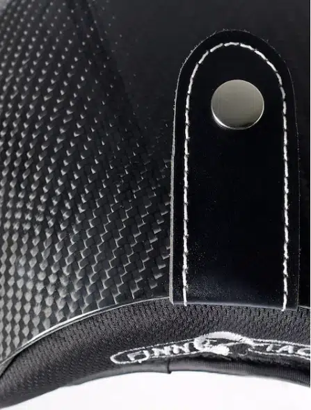 Prisvärd exklusiv säker körhjälm travhjälm från finn tack elite carbon fiber i kolfiber lättviktshjälm till bra pris svart bra pris säkerhet kusk fri frakt fraktfritt