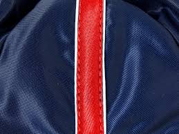 effektiv öronhuva huva ryckhuva med bollar till häst från finn tack pro för travsport travhäst tävling träning klippning transport ljuddämpande bra pris travutrustning hästutrustning