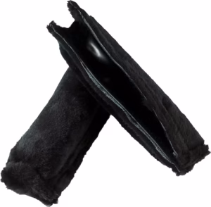 prisvärda skyggläder i teddy till travhästen förhindrar att de kan se bakåt ger bättre koncentration från Finn tack bra pris travutrustning