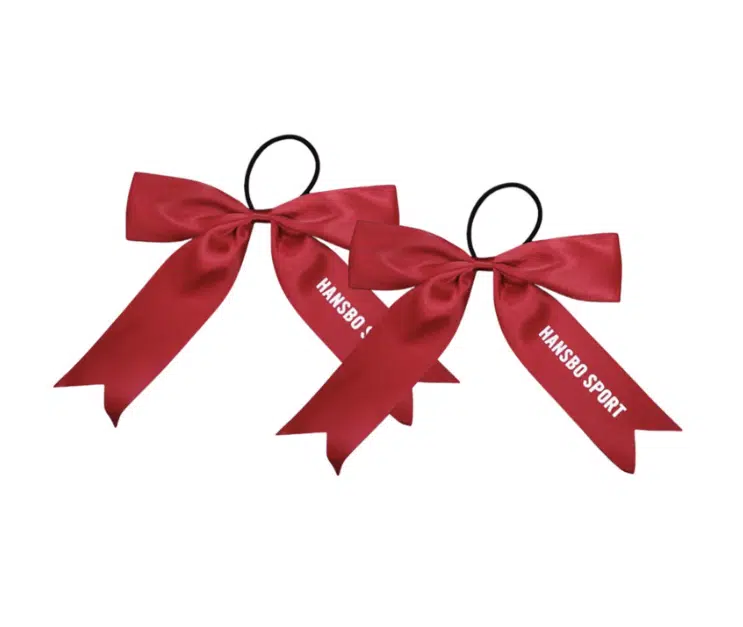 svansrosett röd rosett till hästens svans för hästar som sparkar varning för bakskygga eller mötesskygga hästar från hanbso sport 15cm 2-pack bra pris hästutrustning tävling